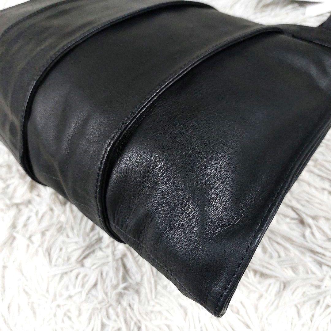未使用級タグ付 kawa-kawa 2WAY 大容量 レザーショルダーバッグ 黒