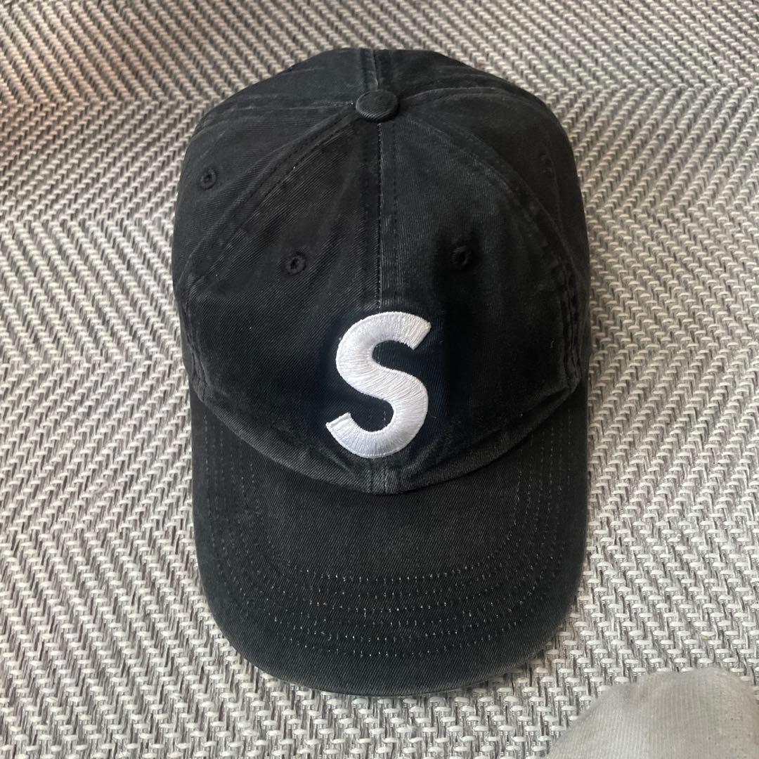 Supreme sロゴキャップ　ブラック