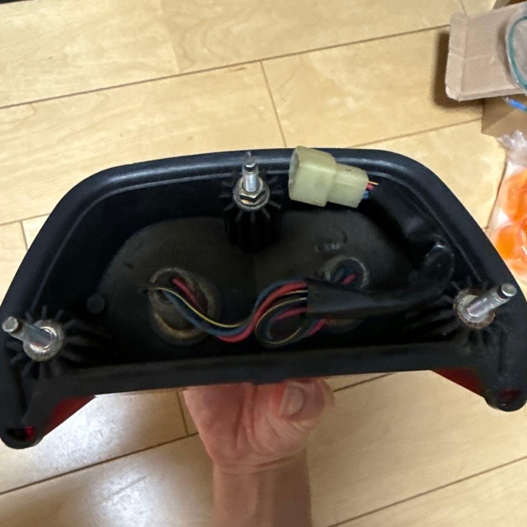 ゼファーχ 純正テール