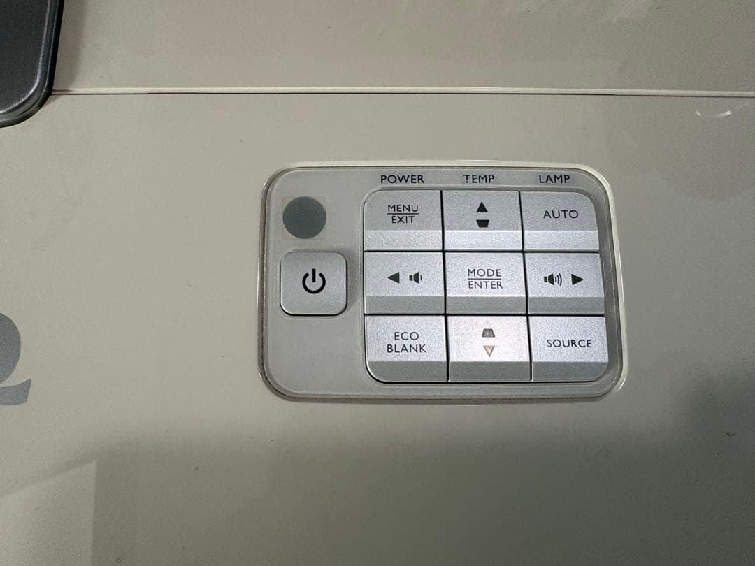 BenQ DLP フルHDホームプロジェクター W1070