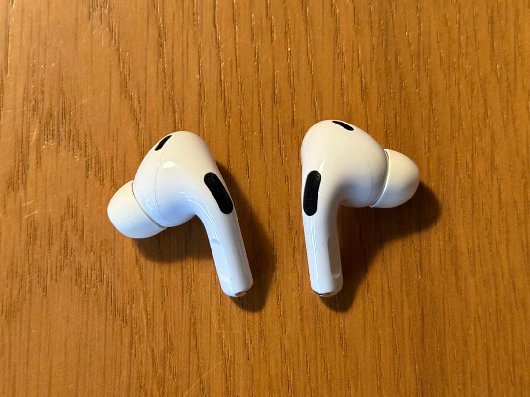 AirPods Pro（第2世代）　(型番:MQD83J/A)