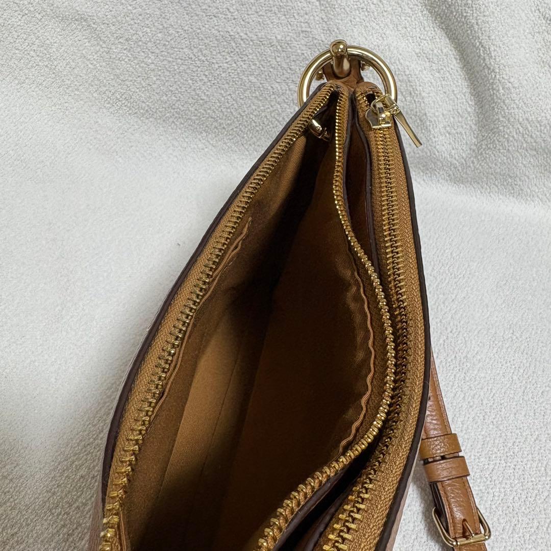 Coach コーチ　ショルダーバック　シボ革　F76645