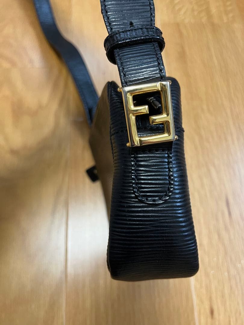 【希少】FENDI フェンディ エピ ショルダーバッグ ビンテージ