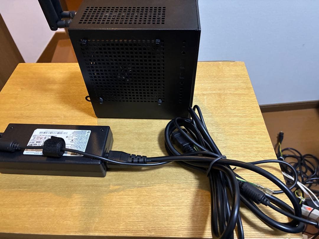 ASRockDeskmini A300 Ryzen5 3400G搭載 動作品