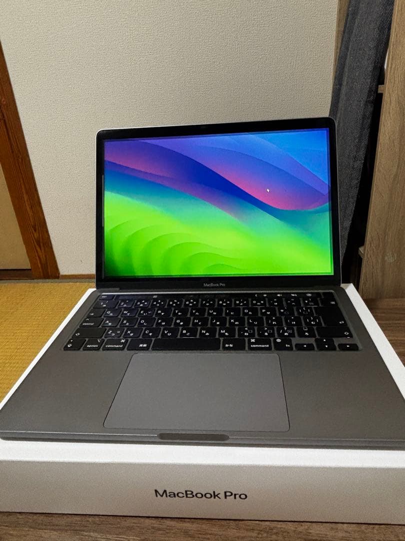 シルバー MacBook pro 13インチ 本体 M2 /2022/256GB