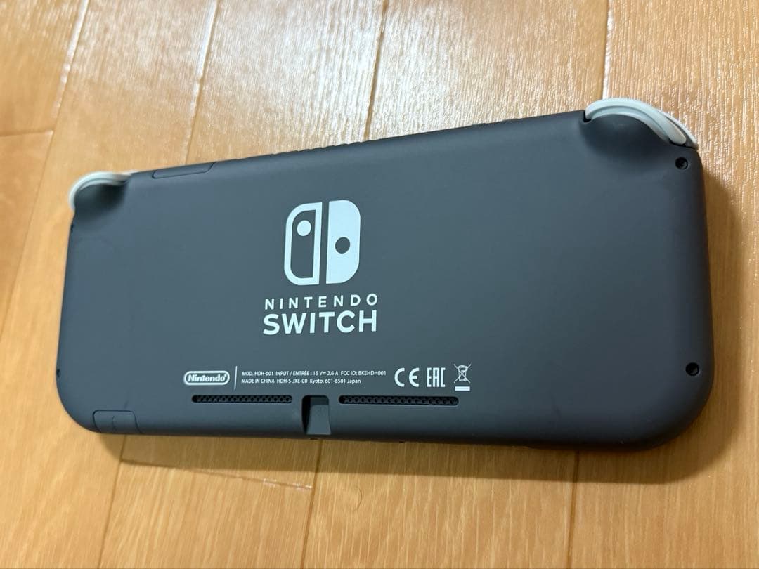 任天堂　Switch Lite（グレー）