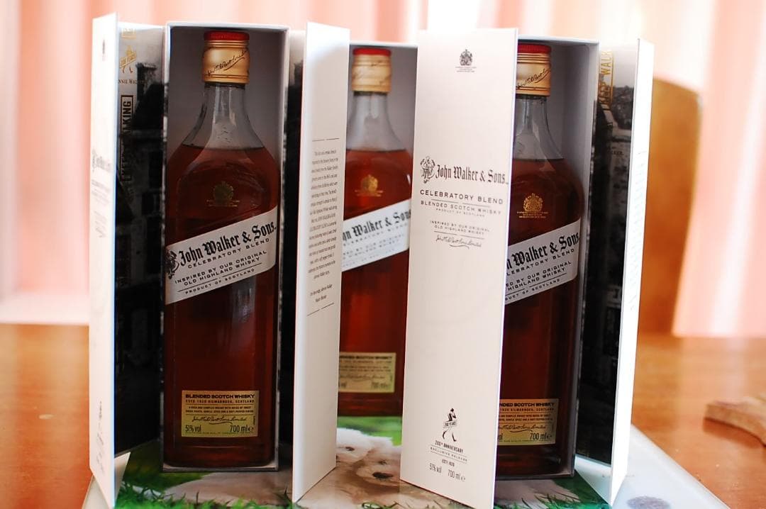 ジョン ウォーカー&サンズ セレブラトリー ブレンド ウイスキー　3本