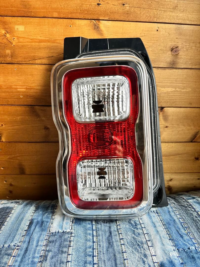 ハスラーMR52S テールランプ 赤/クリア 2個セット