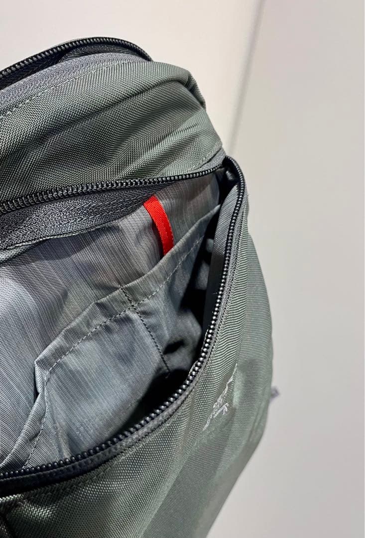 【廃盤・未使用品】Arc'teryx Slingblade 4 ショルダーバッグ