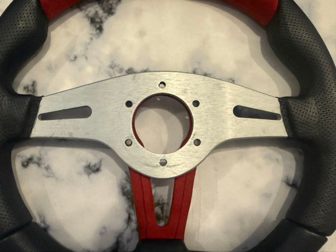 momo ステアリング　モモ　ハンドル　D型