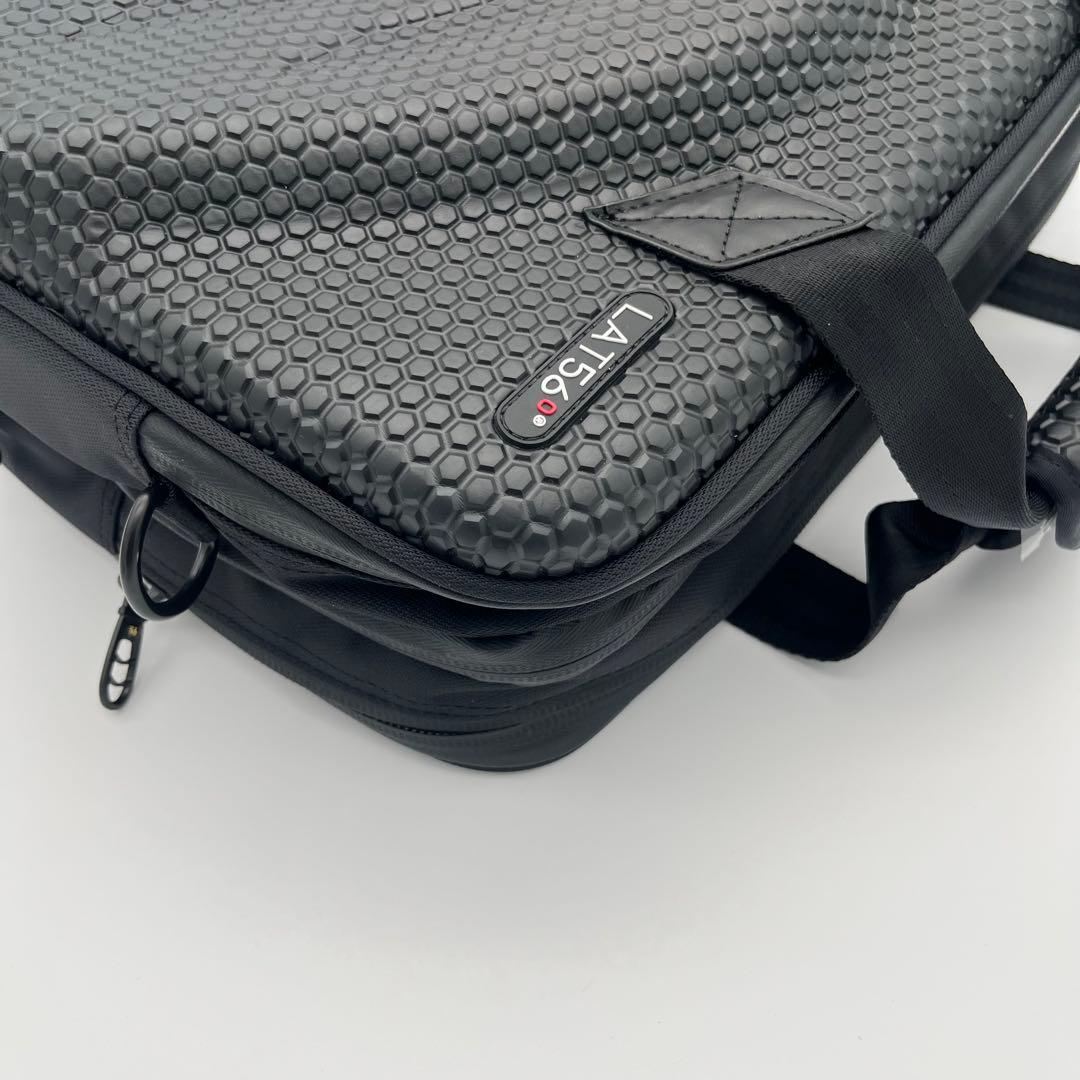LAT56° ブリーフケース URBAN WARRIOR拡張型 13.3PC対応