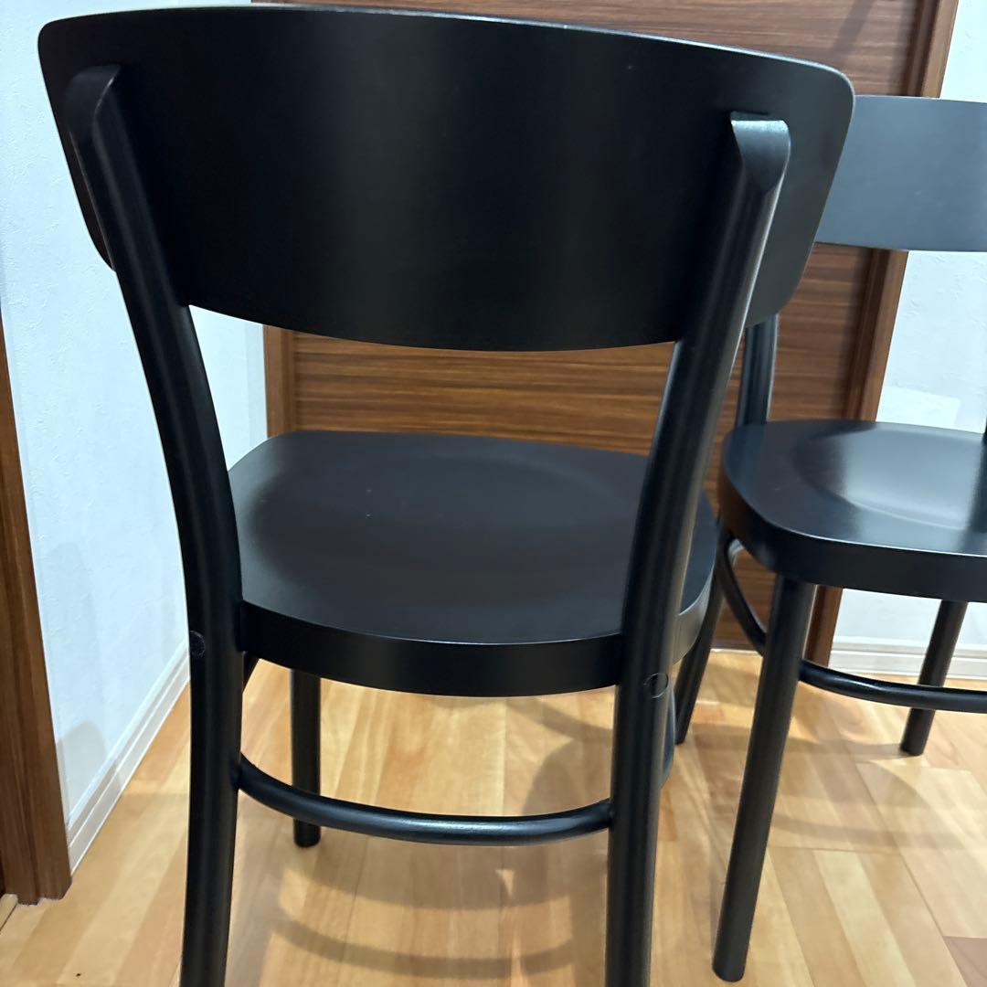 IKEA黒の木製ダイニングチェア2脚セット