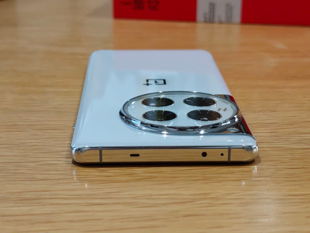 ONEPLUS 12（大陸版グローバルROM）／ストレージ1TB