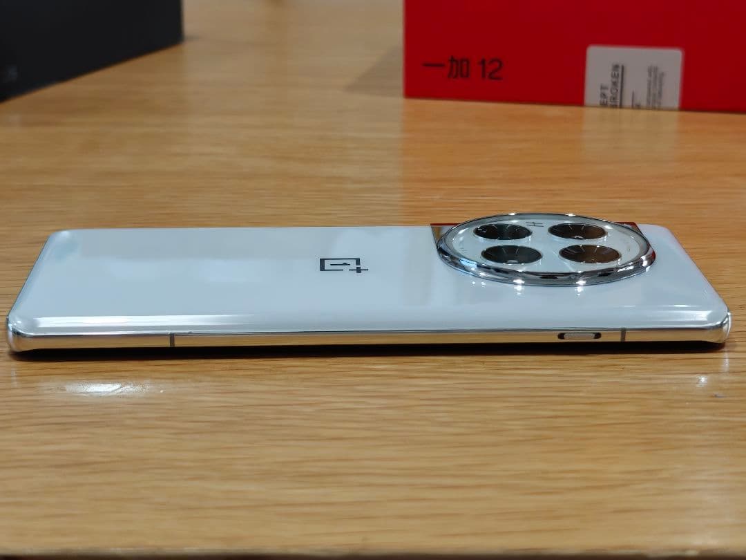 ONEPLUS 12（大陸版グローバルROM）／ストレージ1TB