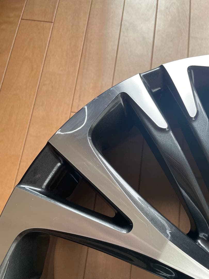 トヨタ ヤリスクロス　純正18インチ ホイール1本