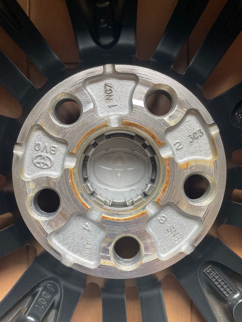 トヨタ ヤリスクロス　純正18インチ ホイール1本