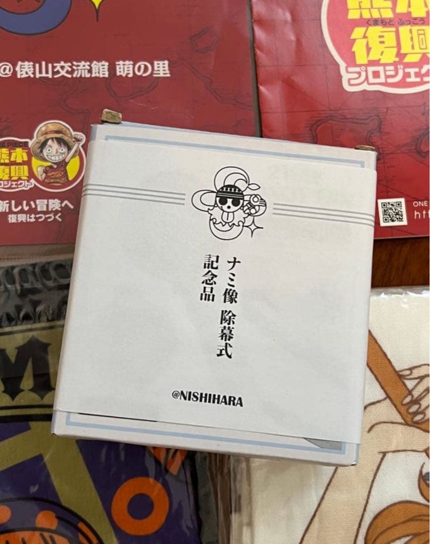 【激レア・限定100個】ワンピース ナミ像 除幕式記念品　ハンディファン