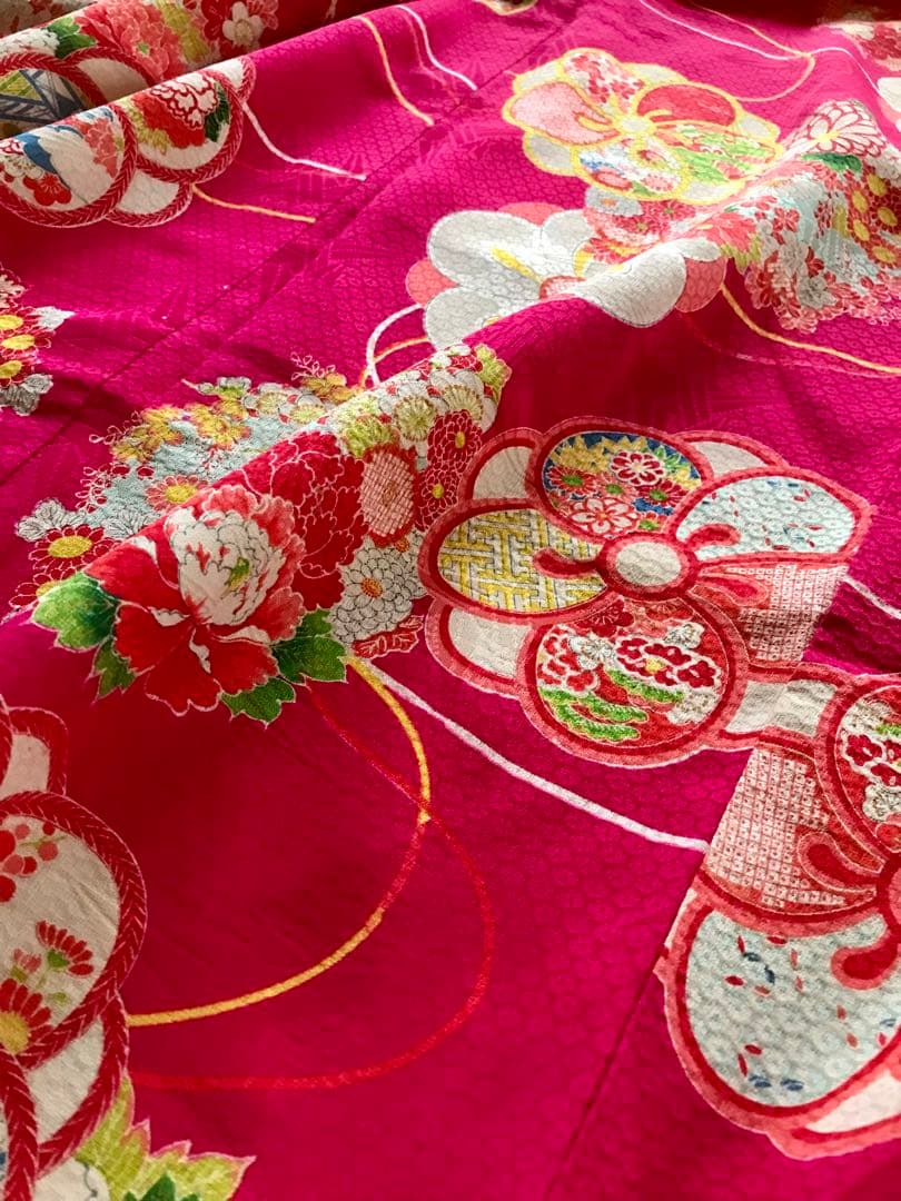 正絹 アンティーク着物 振袖 七五三 ◇ねじ梅 花丸紋 古典柄 濃ピンク