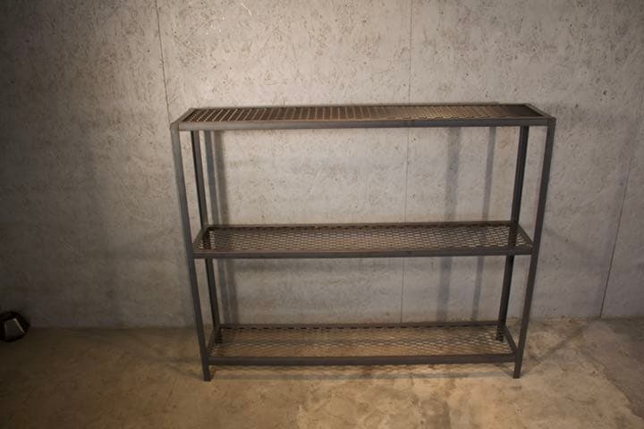 シンプルなアイアンラック リビング相性バッチリ 植物棚や飾り棚.オーダサイズ◎