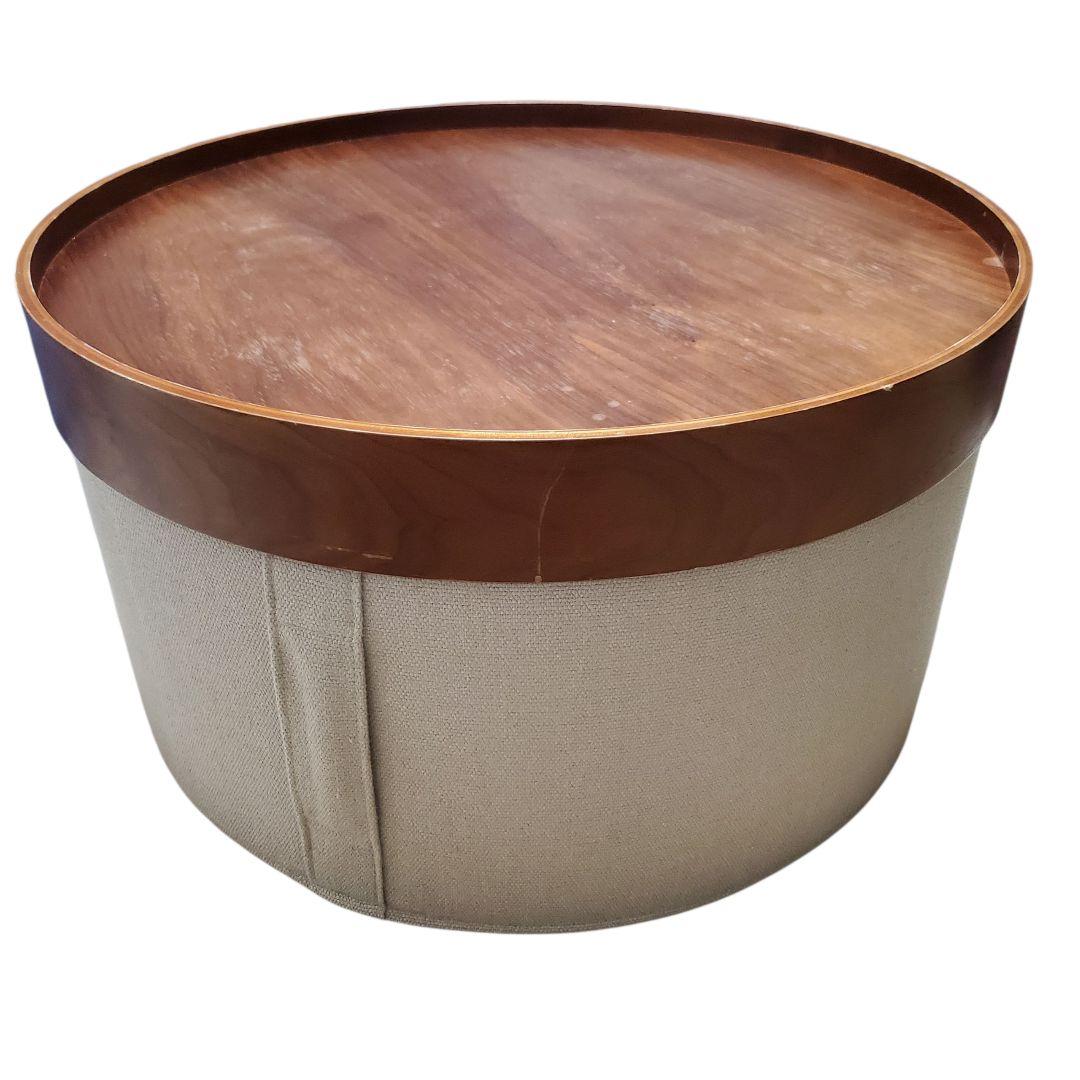 ACTUS SOFTLINEのサイドテーブル DRUMS POUF デンマーク