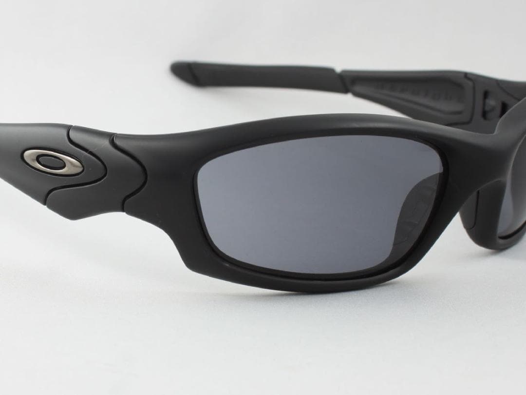 オークリー OO9039-11-013 ストレートジャケット サングラス io