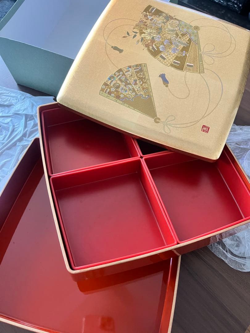 お正月　重箱　加賀金箔工芸品　高級お重