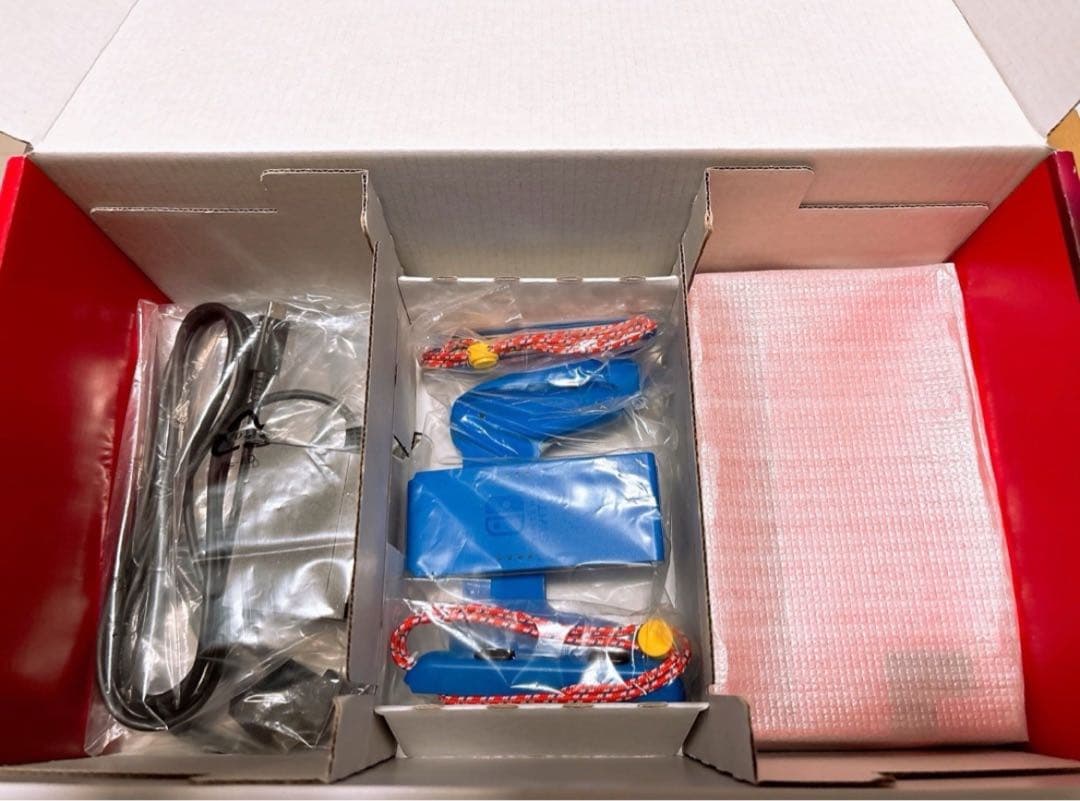 Nintendo Switch 赤/青 Joy-Con キャリングケース付き