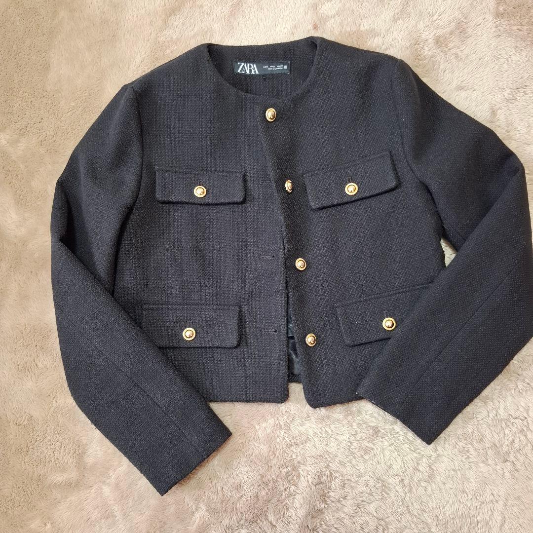 ZARA ノーカラージャケット S 黒　金ボタン