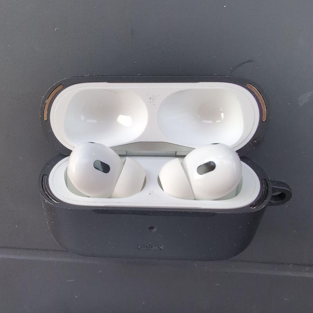 AirPods pro 2 本体 usb c ESR ケース付 保証あり