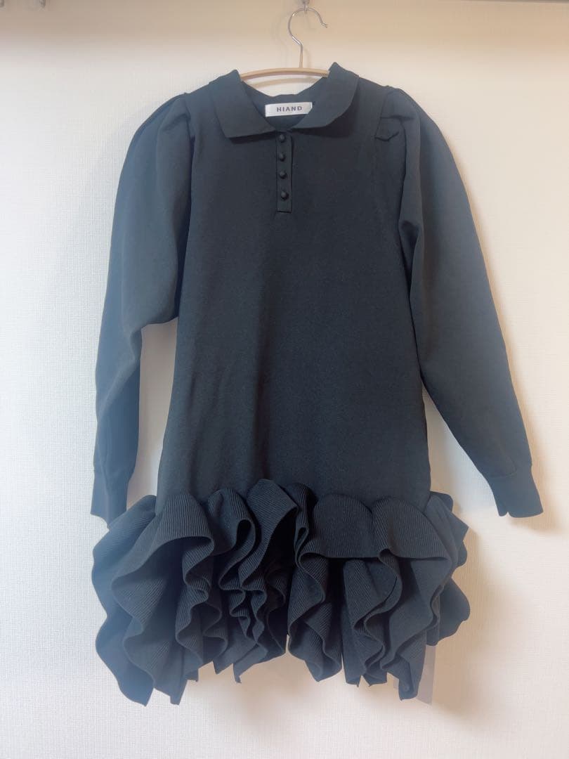 【新品/完売色】Ruffled-Hem Polo Dress [HIAND]
