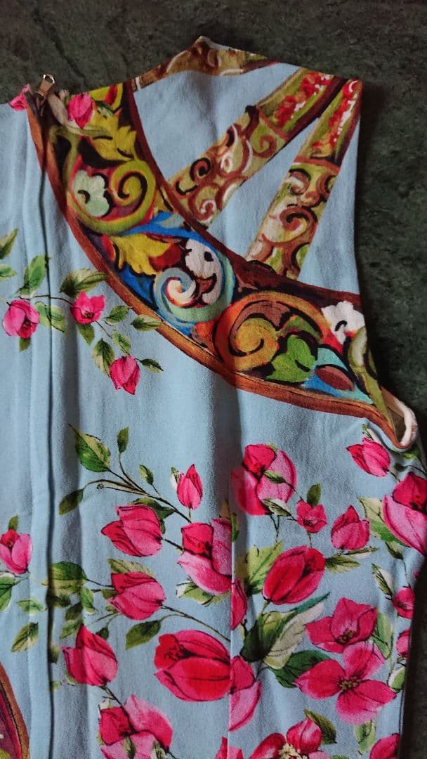 DOLCE＆GABBANA ドルチェ＆ガッバーナ トップス マヨリカ花柄