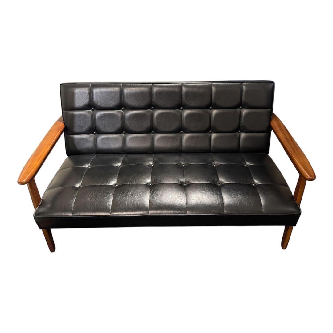 カリモク ミッドセンチュリー ボタン付きクッションソファ