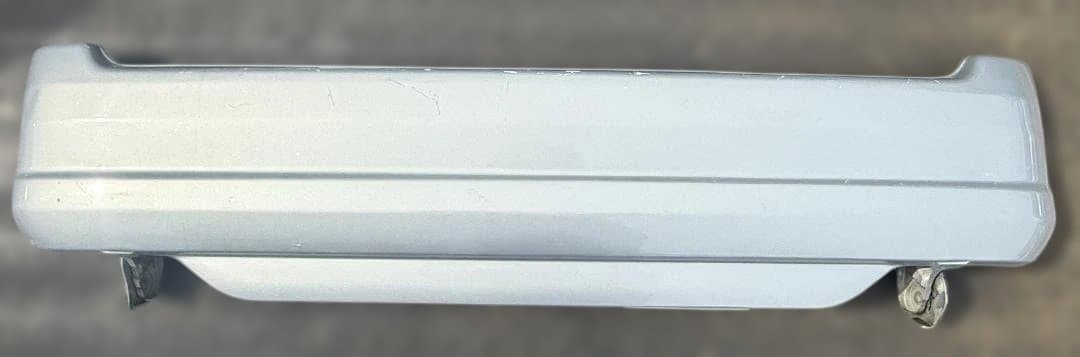 しん　スバル　サンバー TV2 リアバンパー　②